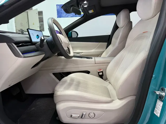 Dongfeng eπ 007 — Фото автомобиля 7