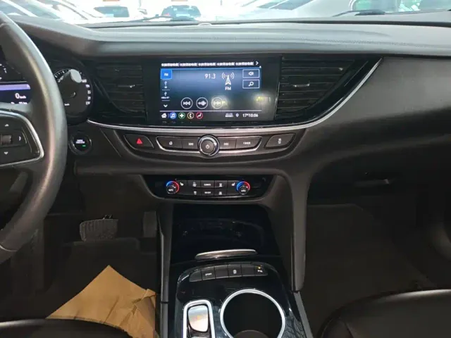 Buick Regal — Фото автомобиля 12