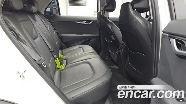 Kia Niro — Фото автомобиля 17