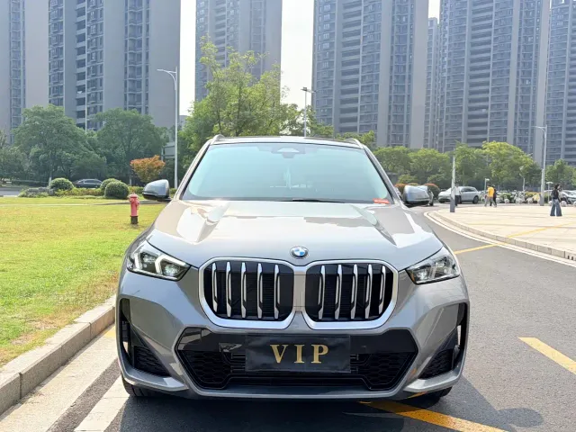 BMW X1 — Фото автомобиля 2
