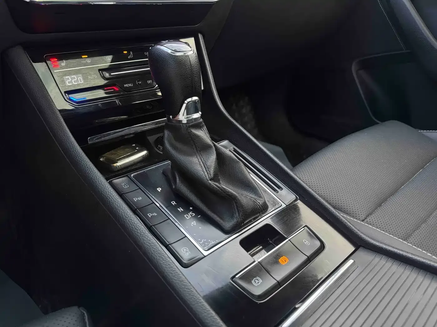 Škoda Superb 2022 TSI280 DSG Premium Edition — Фото автомобиля 12