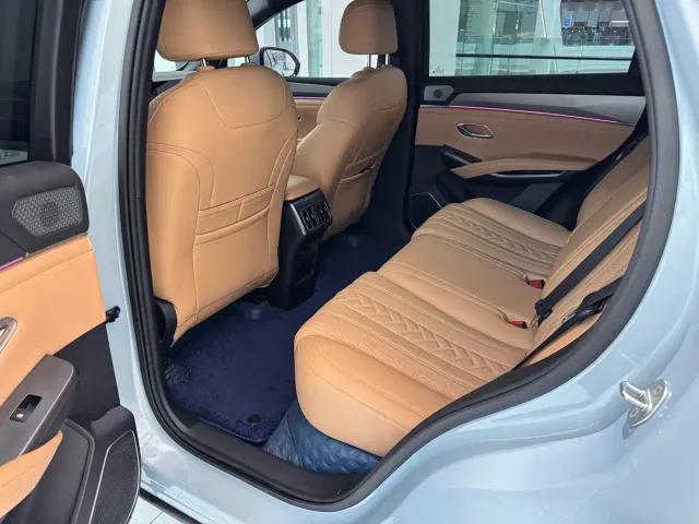 BYD Song L DM-i — Фото автомобиля 6
