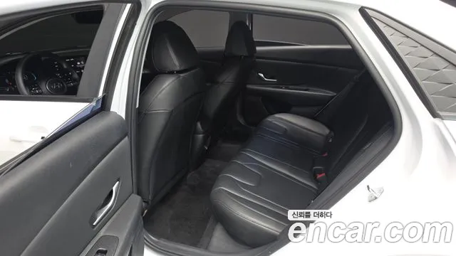 Hyundai Avante — Фото автомобиля 18