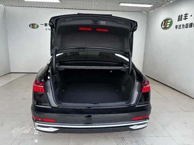Audi A6L — Фото автомобиля 26