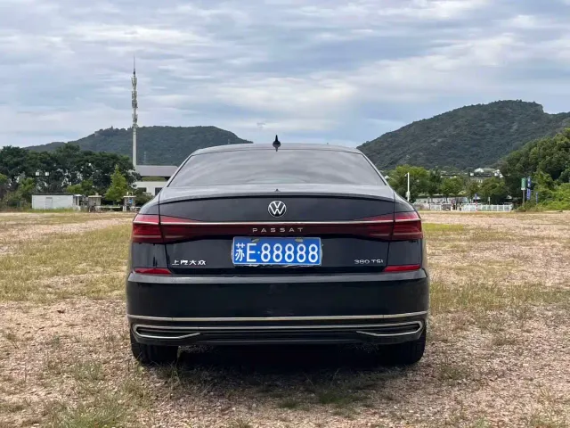 Volkswagen Passat — Фото автомобиля 8