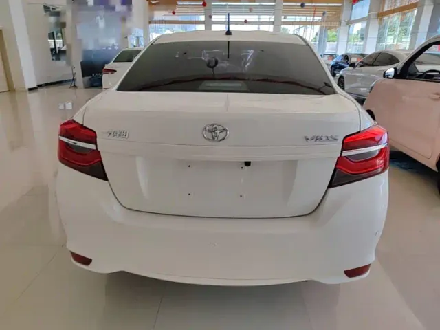 Toyota Vios — Фото автомобиля 5