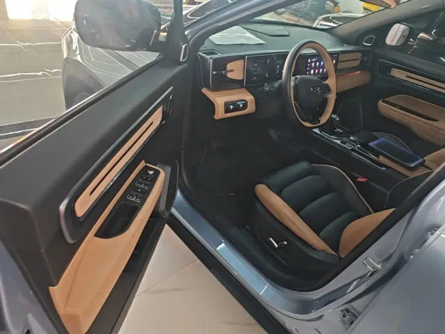 Geely ICON — Фото автомобиля 15