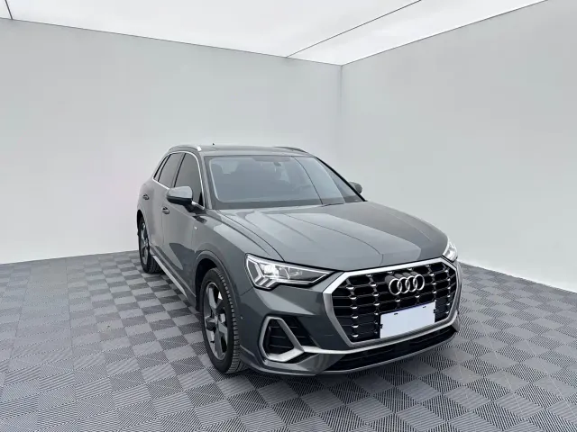 Audi Q3 — Фото автомобиля 3