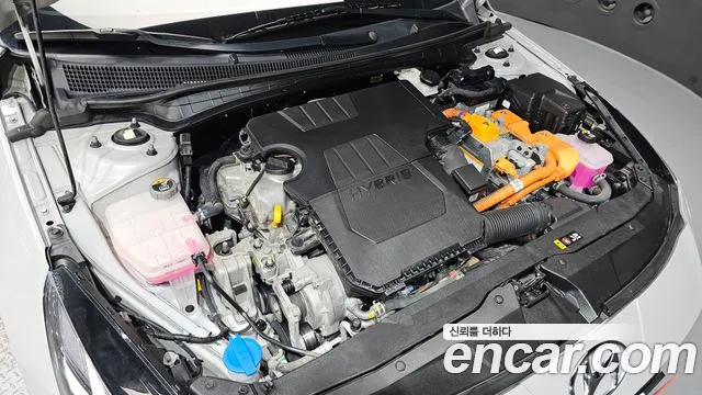 Hyundai Avante CN7 — Фото автомобиля 6