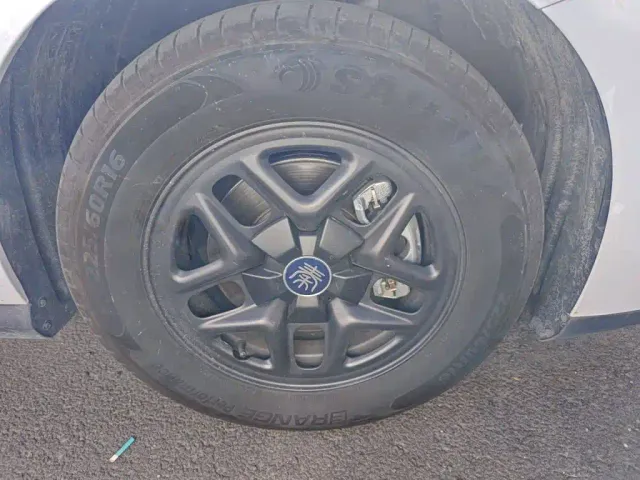 BYD Qin PLUS — Фото автомобиля 8