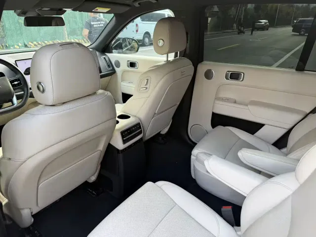 Li Auto L9 — Фото автомобиля 5
