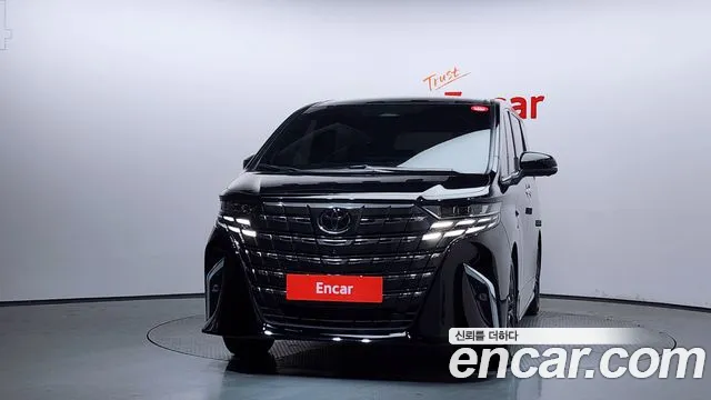 Toyota Alphard — Фото автомобиля 3