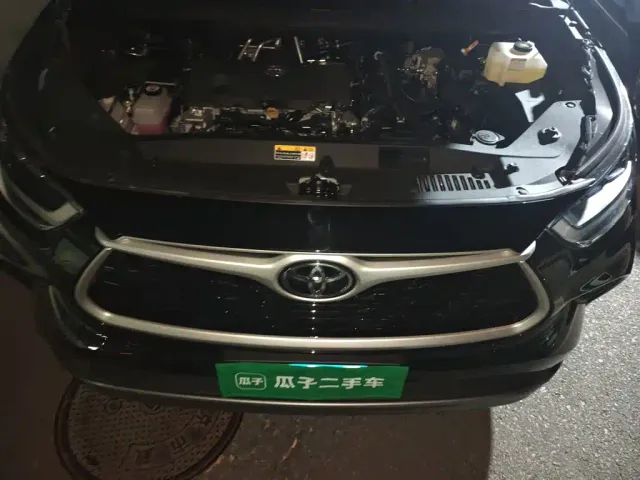 Toyota Highlander — Фото автомобиля 16