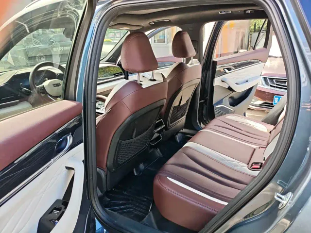 Geely Xingyue L — Фото автомобиля 11