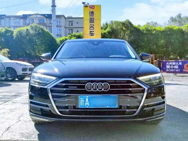 Audi A8 — Фото автомобиля 2