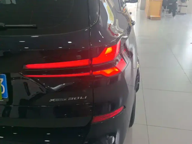BMW X5 — Фото автомобиля 7