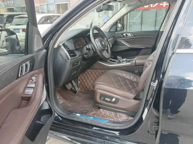 BMW X5 — Фото автомобиля 4