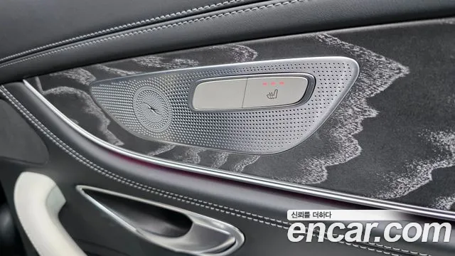 Mercedes-Benz AMG GT 4 двери 43 4MATIC+ Special Edition — Фото автомобиля 15