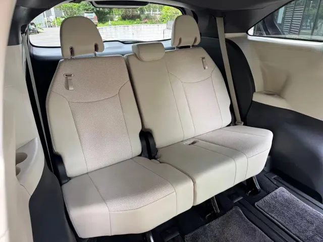 Toyota Sienna — Фото автомобиля 10