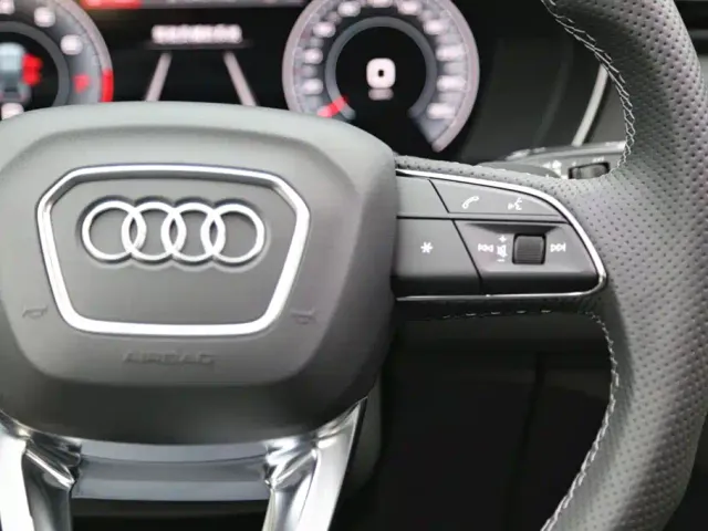 Audi Q5L — Фото автомобиля 18