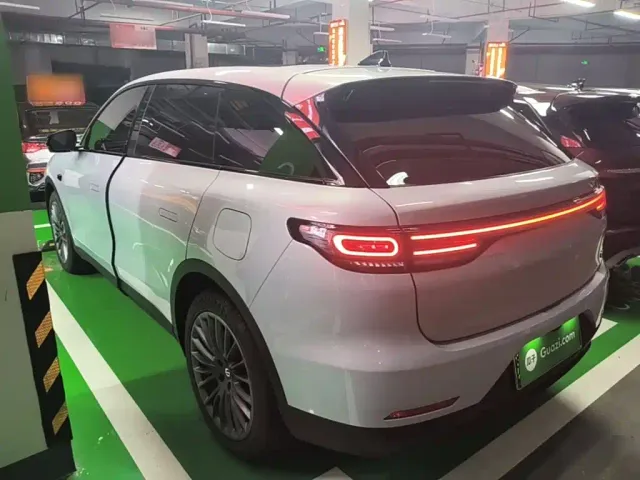 Leapmotor C11 — Фото автомобиля 4