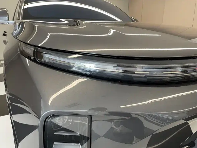 Li Auto L7 — Фото автомобиля 9