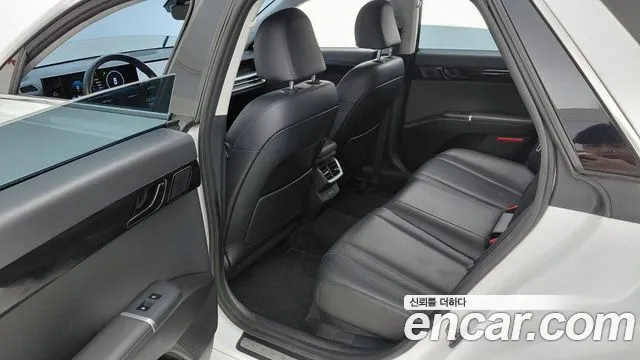 Hyundai Grandeur Grandeur (GN7) — Фото автомобиля 12