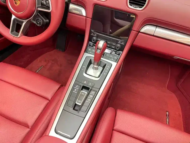 Porsche 718 — Фото автомобиля 15