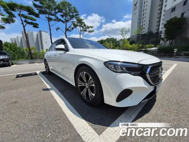 Mercedes-Benz E-Class — Фото автомобиля 9