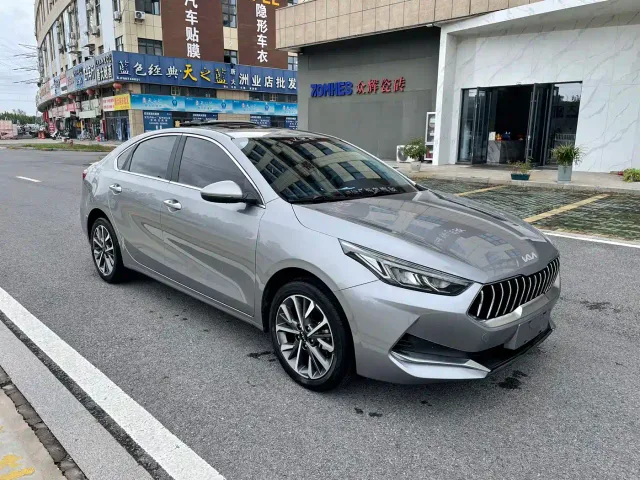 Kia K3 — Фото автомобиля 3
