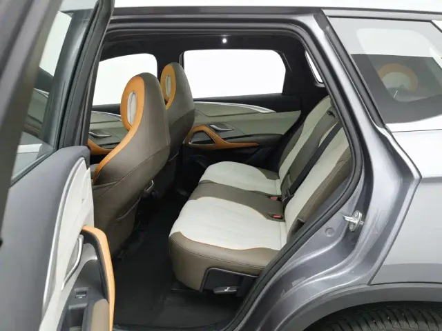 BYD Song Pro — Фото автомобиля 15