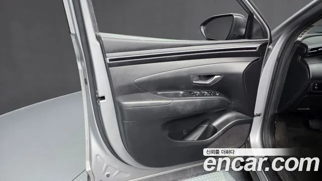Hyundai Tucson Tucson (NX4) Дизель 2.0 4WD — Фото автомобиля 22