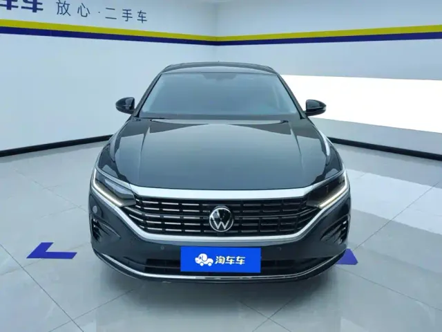 Volkswagen Passat — Фото автомобиля 2