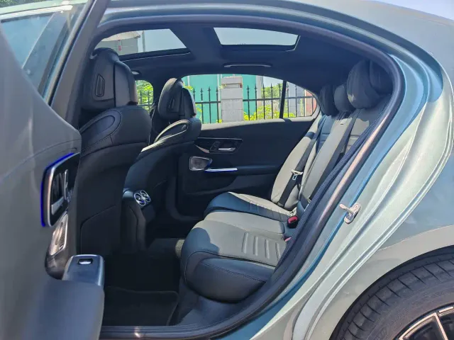 Mercedes-Benz C-Class — Фото автомобиля 10