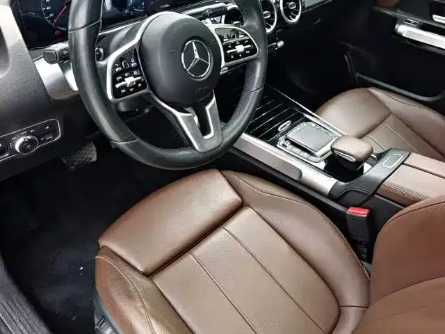 Mercedes-Benz GLB-Class — Фото автомобиля 3
