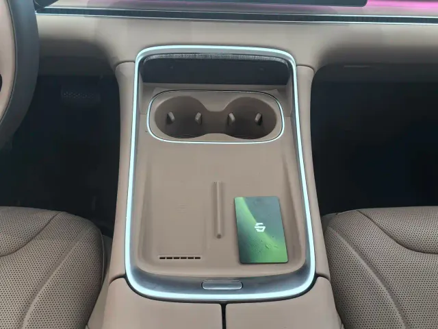 Leapmotor C11 — Фото автомобиля 14