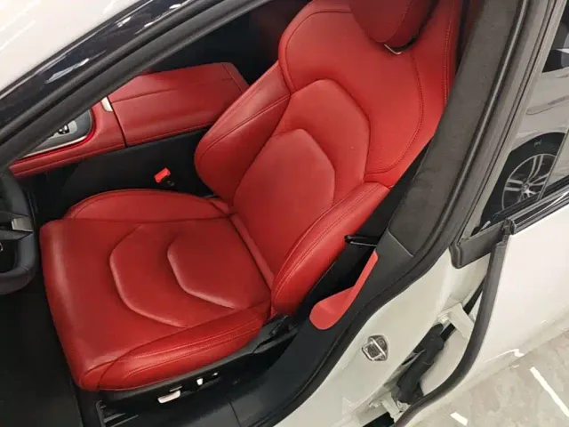 Xiaomi SU7 — Фото автомобиля 14