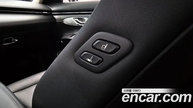 Genesis GV70 2.5T Бензин AWD — Фото автомобиля 27