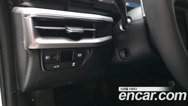 Hyundai Grandeur Grandeur (GN7) 3.5 LPG 2WD (Такси) — Фото автомобиля 30