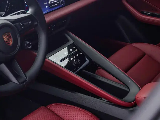 Porsche Macan EV — Фото автомобиля 5
