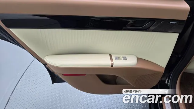 Hyundai Grandeur GN7 — Фото автомобиля 14
