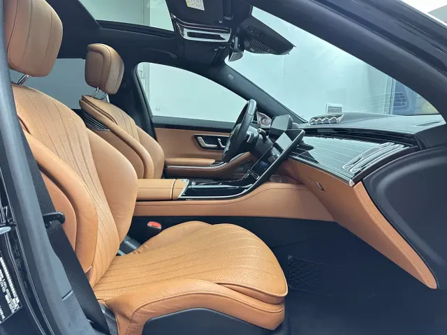Mercedes-Benz S-Class — Фото автомобиля 13