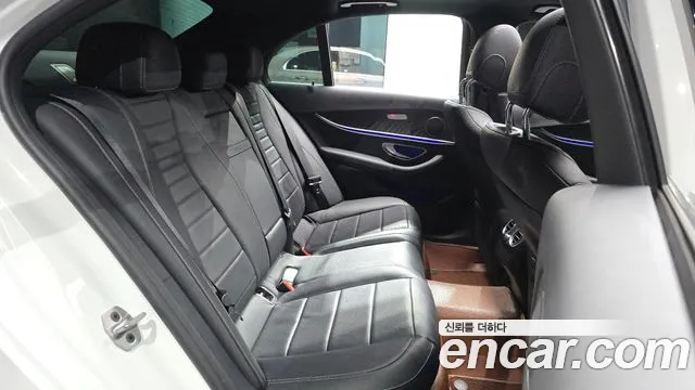 Mercedes-Benz E-Class W213 — Фото автомобиля 10