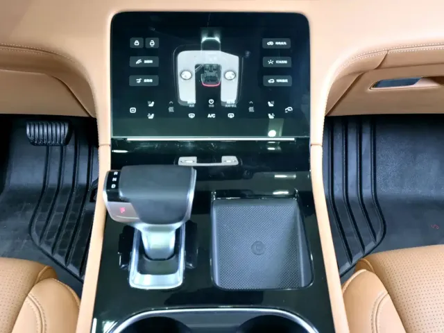 Li Auto Li ONE 2021 Extended Range 6-Seater — Фото автомобиля 14