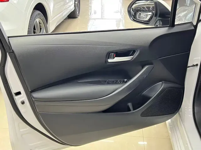 Toyota Corolla — Фото автомобиля 13
