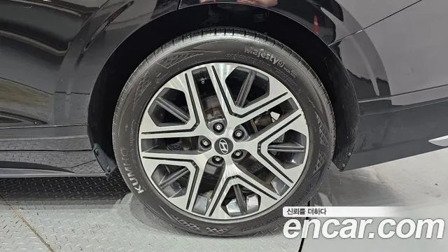 Hyundai Grandeur GN7 — Фото автомобиля 6