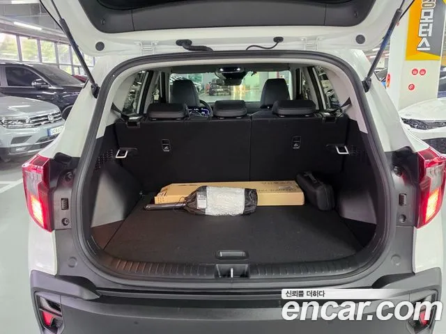 Kia Seltos Новый Seltos Бензин 2.0 2WD — Фото автомобиля 19