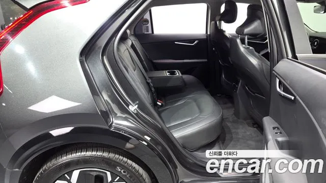 Kia Niro New — Фото автомобиля 17