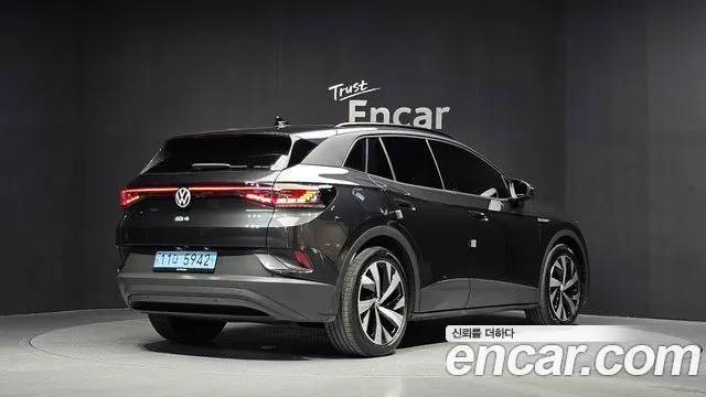 Volkswagen ID.4 — Фото автомобиля 2