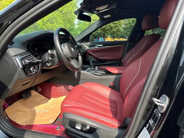 BMW 5 Series — Фото автомобиля 8